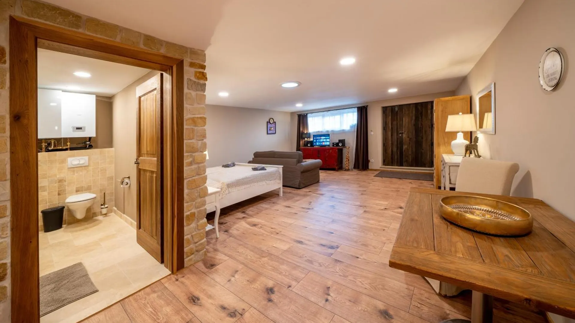 Apartment Prague West - Quite Studio Terrace Chyne Hostivice